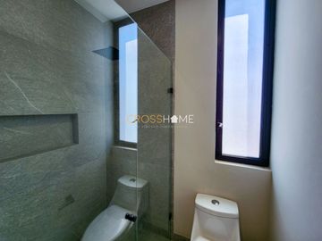 CASA EN VENTA, JURIQUILLA QRO.
