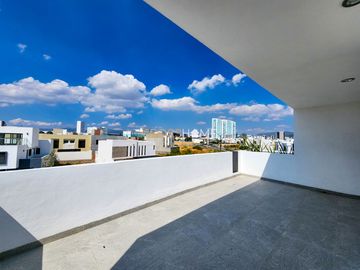 CASA EN VENTA, JURIQUILLA QRO.