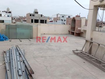 Azotea Piso 5 112M2 Para Construir Futura Vivienda La Perla