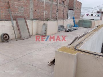 Azotea Piso 5 112M2 Para Construir Futura Vivienda La Perla