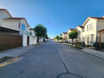 Venta Casa 3D 3B en Rio Quilimari 1175, Coquimbo