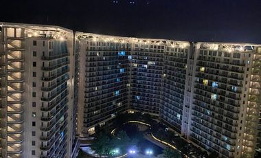 ✨ Discover Ultimate Comfort at Azure! Beautiful 2BR with Resort Amenities & City Views – Book a Viewing Today!