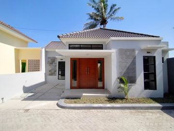 Rumah Cantik Minimalis di Trimulyo dekat Jalan Turi