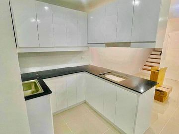 PILAR DAO ST. 8.9M TRIPLEX