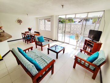 ✅ VENDO CONFORTABLE CASA DOS PLANTAS CON TERRAZA. (TONSUPA - ECUADOR)