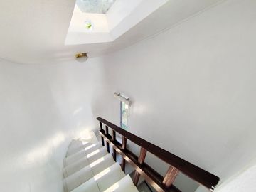 ✅ VENDO CONFORTABLE CASA DOS PLANTAS CON TERRAZA. (TONSUPA - ECUADOR)