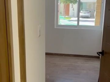 SE VENDE Casa en Mayorazgo