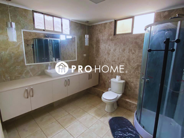 Se vende casa ideal para Empresas en Sector Centro Sur de la Ciudad