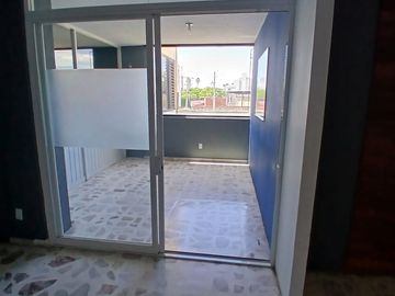 Edificio en Venta en San Francisquito, Frente a Plaza Latitud Victoria