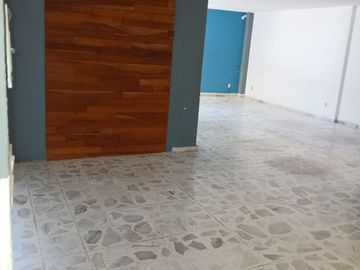 Edificio en Venta en San Francisquito, Frente a Plaza Latitud Victoria