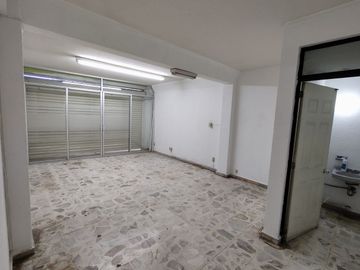 Edificio en Venta en San Francisquito, Frente a Plaza Latitud Victoria