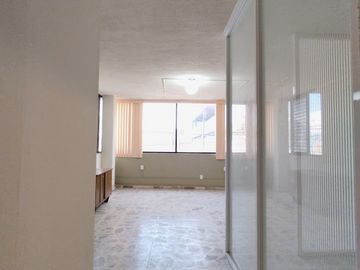 Edificio en Venta en San Francisquito, Frente a Plaza Latitud Victoria