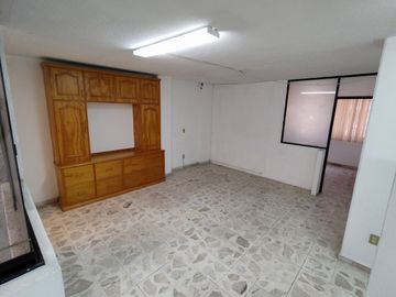 Edificio en Venta en San Francisquito, Frente a Plaza Latitud Victoria