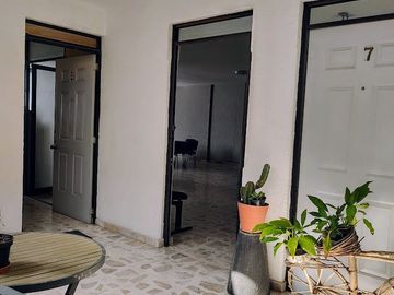 Edificio en Venta en San Francisquito, Frente a Plaza Latitud Victoria