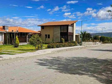 🌄 Terrenos Exclusivos en Malchinguí, San Luis 🌄