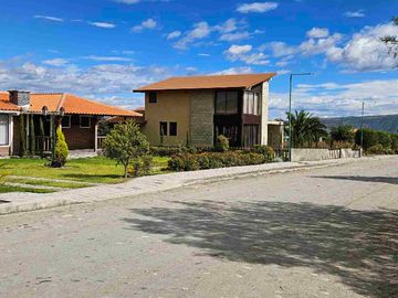 🌄 Terrenos Exclusivos en Malchinguí, San Luis 🌄