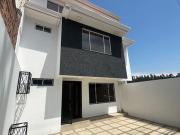 CASA DE VENTA, Sector Totoracocha C1426