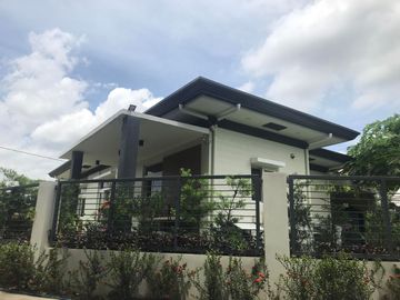Modern Bungalow House for SALE at 10M or RENT 55k a month in Laguna BelAir 3