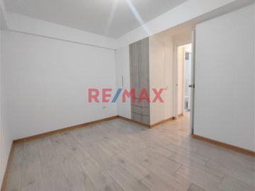 Departamento Con Vista Increible En El Piso12 , Con 2 Estacionamientos Disponibles , Urb San Andres 1 Ra Etapa