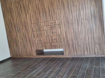 Venta de casa con 5 recamaras en Fraccionamiento Condesa Juriquilla