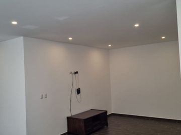 Venta de casa con 5 recamaras en Fraccionamiento Condesa Juriquilla