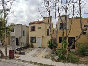 SG- CASA EN REMATE BANCARIO EN VILLA BRUZUAL, FRACC VILLA DE ALCALA, CIENEGA FLORES, NUEVO LEON.