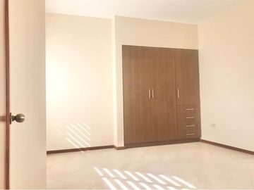 casa en urbanizacion privada de venta en manta B/L