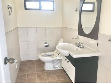 casa en urbanizacion privada de venta en manta B/L