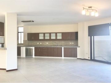 casa en urbanizacion privada de venta en manta B/L