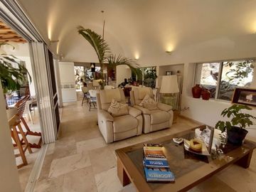 Casa estilo mediterráneo en Un solo Nivel En Burgos Bugambilias,  Temixco Morelos.