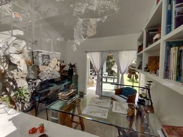 Casa estilo mediterráneo en Un solo Nivel En Burgos Bugambilias,  Temixco Morelos.