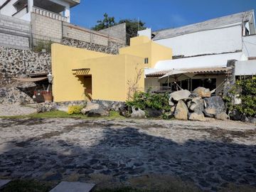 Casa estilo mediterráneo en Un solo Nivel En Burgos Bugambilias,  Temixco Morelos.
