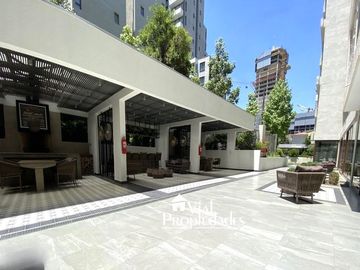 Como Nuevo!! Departamento Sector Metro Plaza Egaña