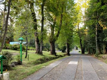 Descubre esta propiedad en Saltos del Molco con acceso al lago Villarrica