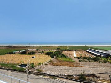Se Vende Casa Amoblada en Playa Chacra y Mar, a Minutos del Mega Puerto Chancay