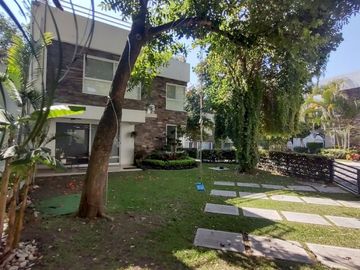 Casa en Condominio amueblada y con alberca, En Jiutepec Morelos.