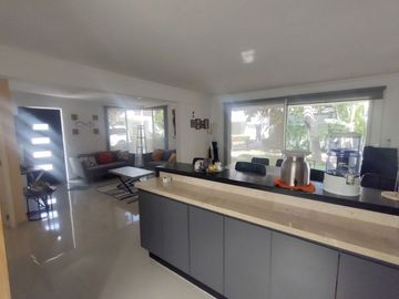 Casa en Condominio amueblada y con alberca, En Jiutepec Morelos.