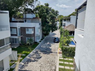 Casa en Condominio amueblada y con alberca, En Jiutepec Morelos.