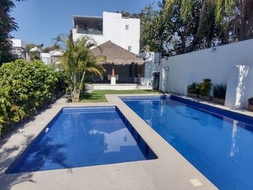 Casa en Condominio amueblada y con alberca, En Jiutepec Morelos.