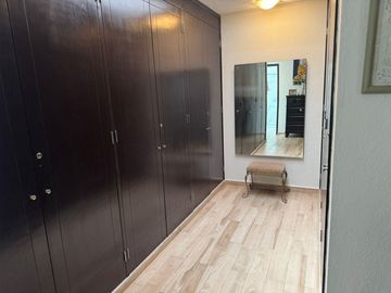VENTA CASA EN SAN FRANCISCO JURIQUILLA DE 1 PLANTA CON ESPECTACULAR JARDIN DE 120MTS