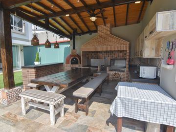 VENTA HERMOSA EXCLUSIVA CASA CONDOMINIO SUR CALI - PANCE..