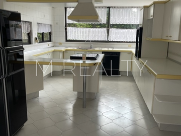 Casa en Venta en Loma de Valle Escondido, Atizapán