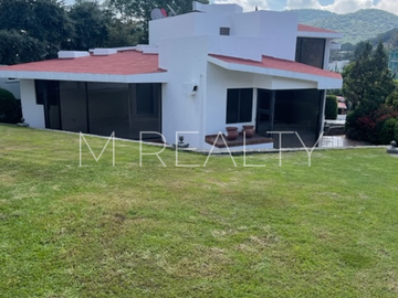 Casa en Venta en Loma de Valle Escondido, Atizapán