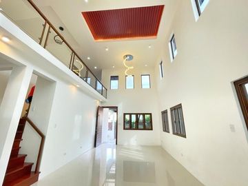 CONTEMPORARY DESIGN HOUSEAND LOT FOR SALE IN BF HOMES LAS PINAS