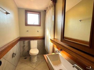 5 BEDROOMS THREE STOREY HOUSE FOR SALE IN BF HOMES PARANAQUE