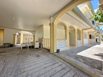 CORNER MEDITERREANEAN DESIGN HOUSE AND LOT FOR SALE IN BF HOMES PARANAQUE