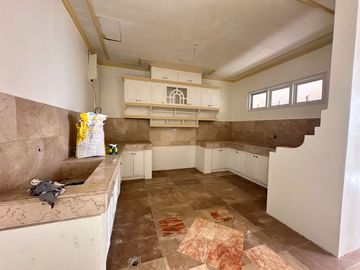 CORNER MEDITERREANEAN DESIGN HOUSE AND LOT FOR SALE IN BF HOMES PARANAQUE