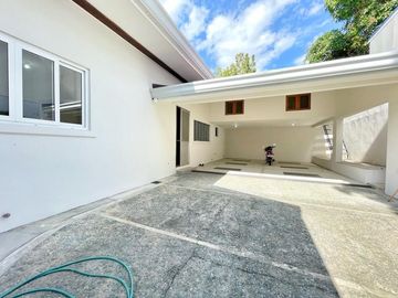 5 Bedrooms Spacious House and Lot for Sale in BF Homes, Parañaque City