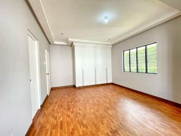 5 Bedrooms Spacious House and Lot for Sale in BF Homes, Parañaque City