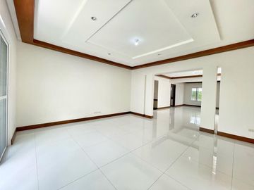5 Bedrooms Spacious House and Lot for Sale in BF Homes, Parañaque City